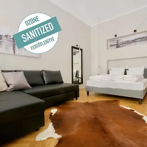 Apartment Standard By Hi5 - Steindl Street, Budapest