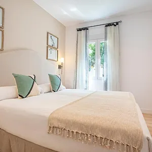 Genteel Aire Apartment Seville